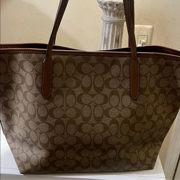 Authentic Coach City Tote Khaki Signature - Picture 2 of 5